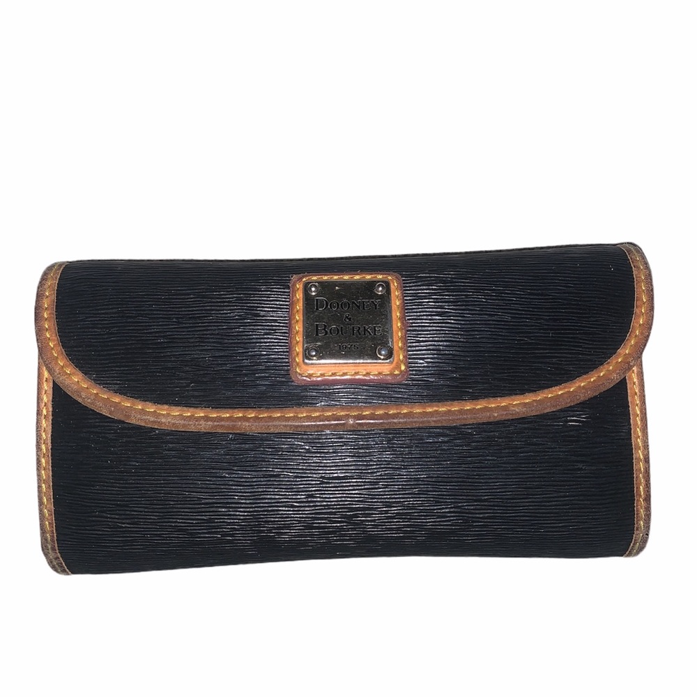Dooney & Bourke wallet